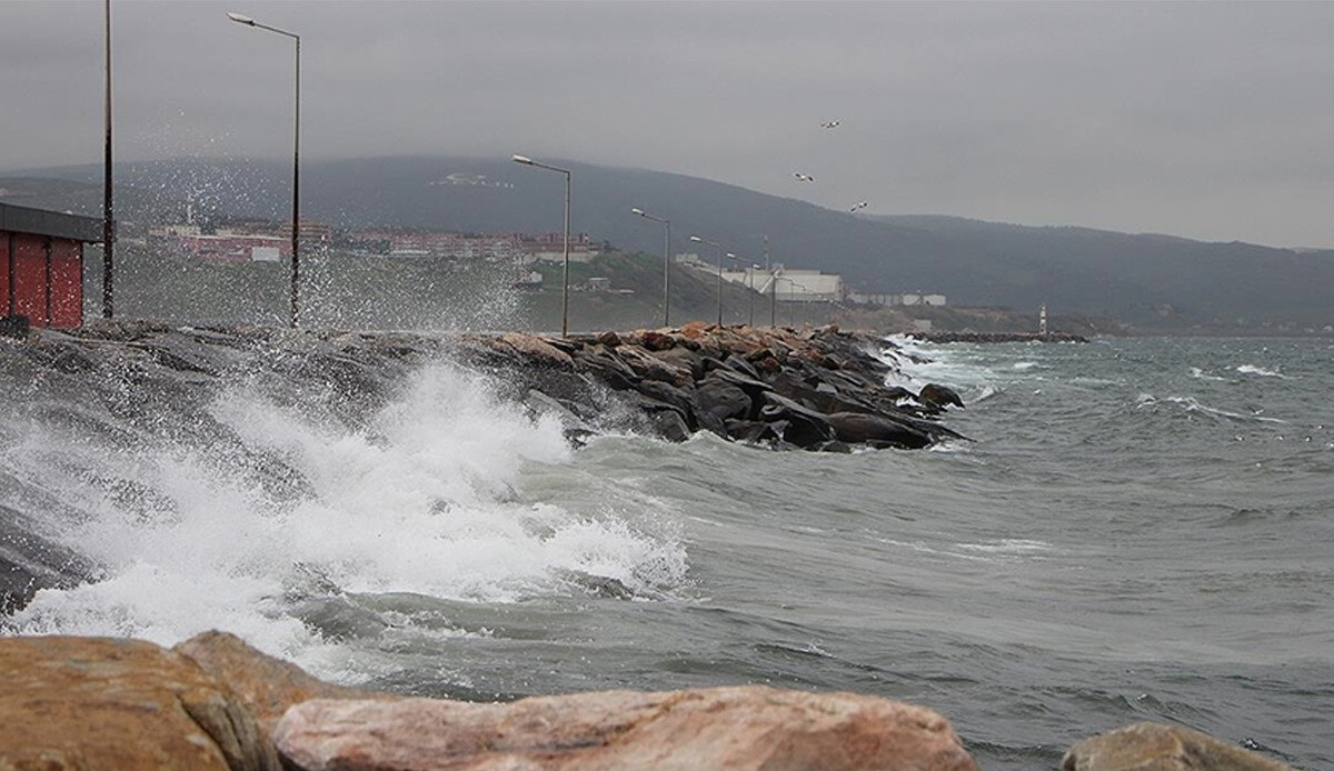 Meteoroloji uyardı 4 bölgede kuvvetli rüzgar alarmı Türkiye Gazetesi