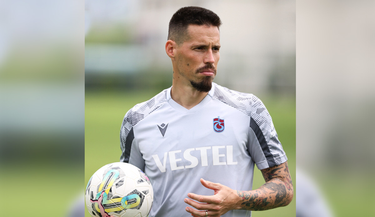 Trabzonspor Marek Hamsik E Veda Ediyor D Nya Futbolunun Gelmi Ge Mi