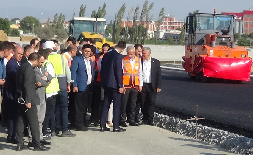 Bakan Uraloğlu Balıkesir de açıkladı 25 30 dakikalık yol 5 6