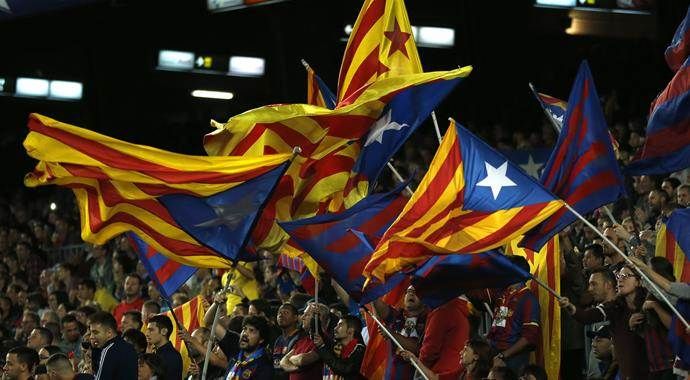 Barcelona&#039;ya &quot;bağımsızlık bayrağı&quot; cezası