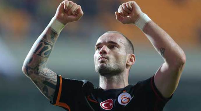 Sneijder&#039;den şaşırtan açıklama! Favorim...