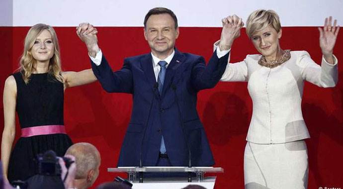 Polonya Devlet Başkanı: &#039;Herkes savaşa hazır olsun&#039;