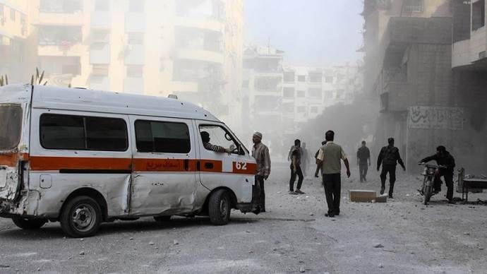 Katil Esad güçlerinin hava saldırısında 4 kişi öldü, 15 kişi yaralandı
