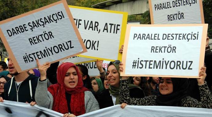 İstanbul Şehir Üniversitesi&#039;nde rektör protestosu
