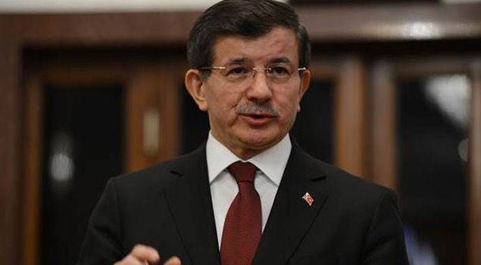Başbakan Davutoğlu&#039;ndan şehit ailesine ziyaret