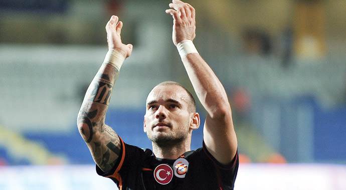 Wesley Sneijder&#039;in sözleşmesi 2018&#039;r kadar uzatıldı