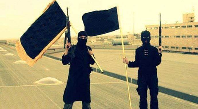 IŞİD ailelerini tahliye ediyor