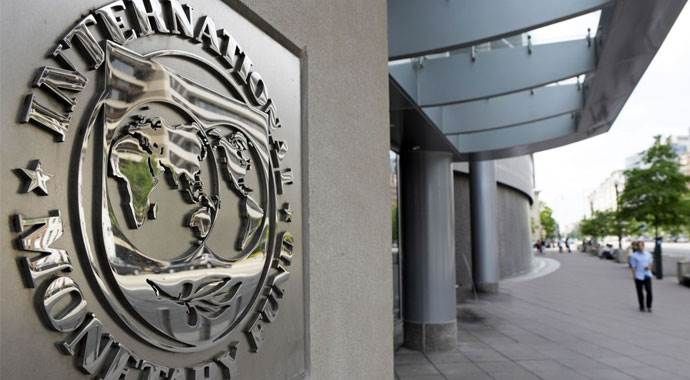 IMF, 2015 büyüme tahminini düşürdü
