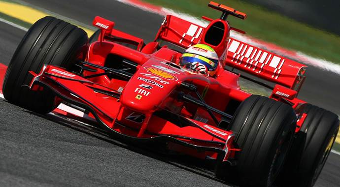 Bernie Ecclestone Formula 1&#039;i satabileceğini söyledi