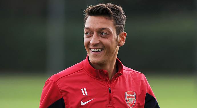 Mesut Özil, &quot;Arsenal bu yıl şampiyon olabilir&quot;