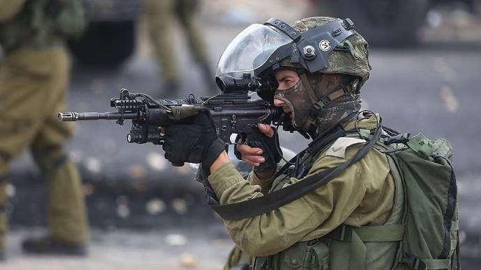 İsrail askerleri üniversiteye saldırdı
