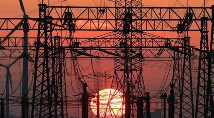 Elektrik yatırımları 3 bin megavatı aştı
