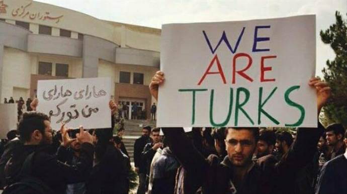 İran&#039;da yaşayan Türkler ırkçılığa isyan ediyor

