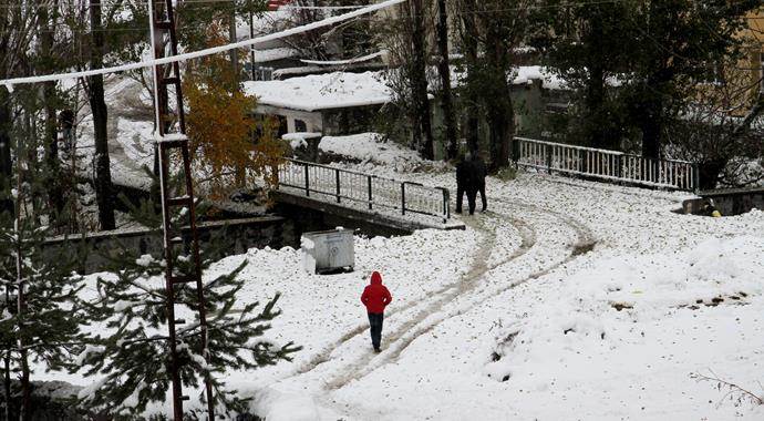Ardahan&#039;da okullar kar sebebi ile yarın da tatil edildi