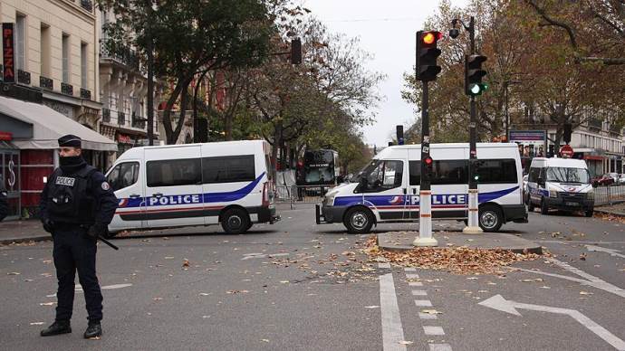 Paris sokakları sessizliğe büründü
