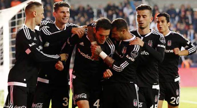 Beşiktaş, Başakşehir ile stat anlaşmasını uzattı