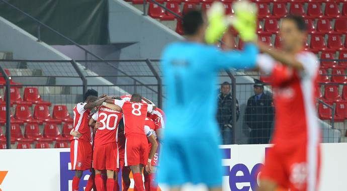 Skenderbeu, Sporting&#039;i 3 golle geçti