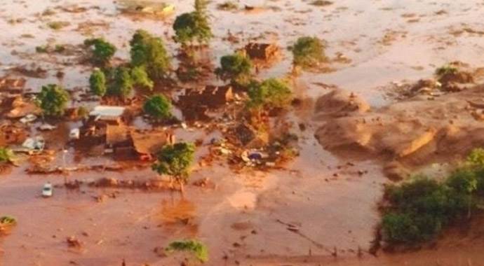 Brezilya&#039;da baraj çöktü: 16 ölü