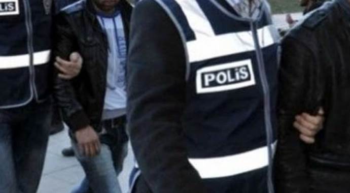 DAEŞ&#039;e katılmak isteyen 7 kişi yakalandı
