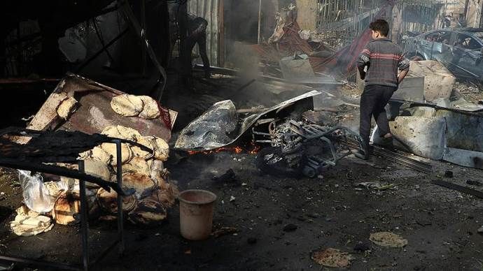 Katil Esad güçleri Duma&#039;da sivilleri vurdu: 10 ölü

