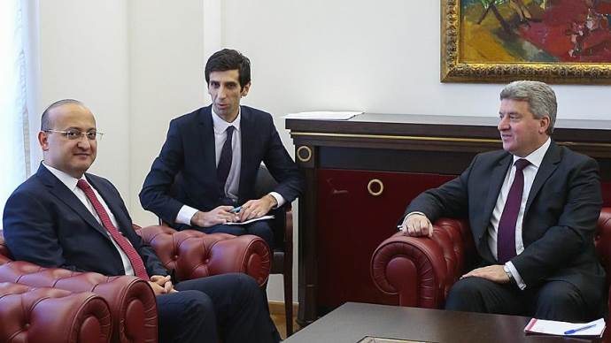 Akdoğan, Makedonya Cumhurbaşkanı ile bir araya geldi

