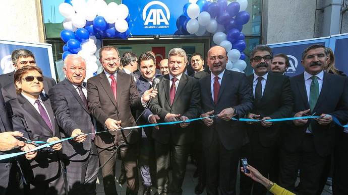 Başbakan Yardımcısı Akdoğan AA&#039;nın Üsküp ofisini açtı
