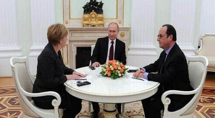 Merkel, Hollande ve Putin ile görüştü