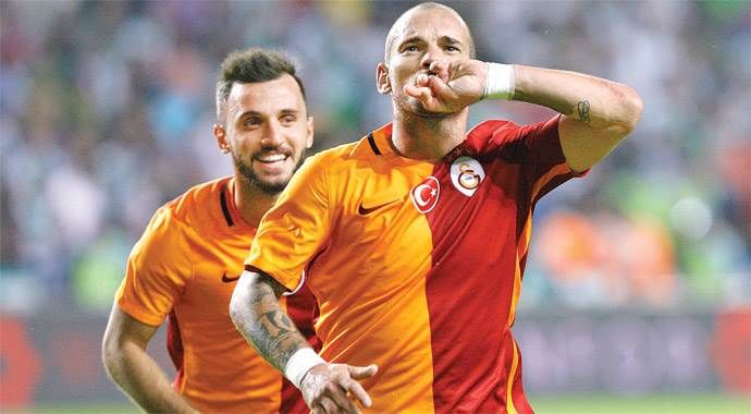 Konya&#039;ya Burak ve Sneijder sıkıntısıyla giden Cimbom farka koştu