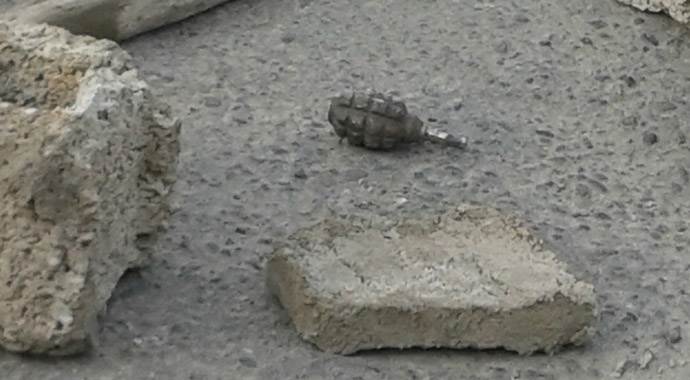 Çatışma sonrası pimi çekilmiş el bombası bulundu