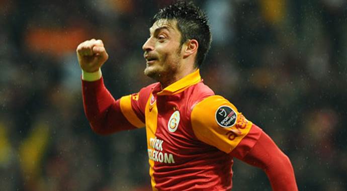Galatasaraylı eski futbolcu Riera&#039;dan sürpriz transfer!