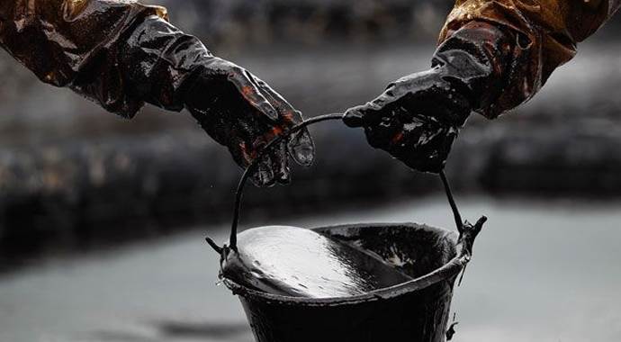 Petroldeki düşüş OPEC üyesi olmayan üreticileri vuracak