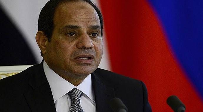 Mısır&#039;da hükümet istifa etti
