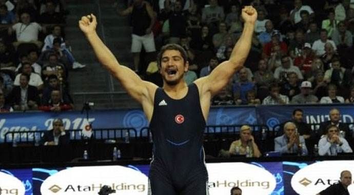 Taha Akgül Dünya Şampiyonu oldu!

