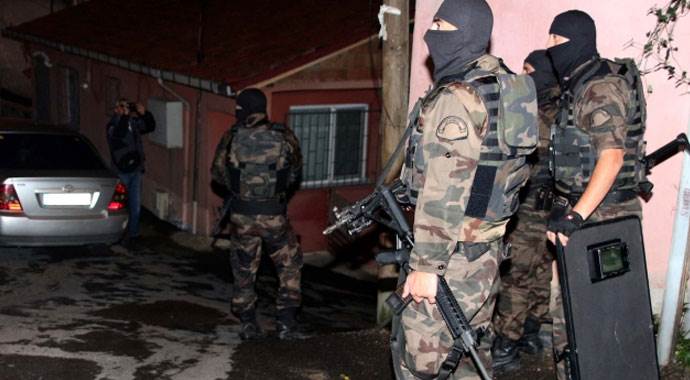 Viranşehir&#039;de PKK&#039;ya operasyon: 20 gözaltı
