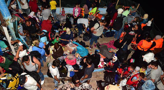 Antalya&#039;da 260 sığınmacı yakalandı
