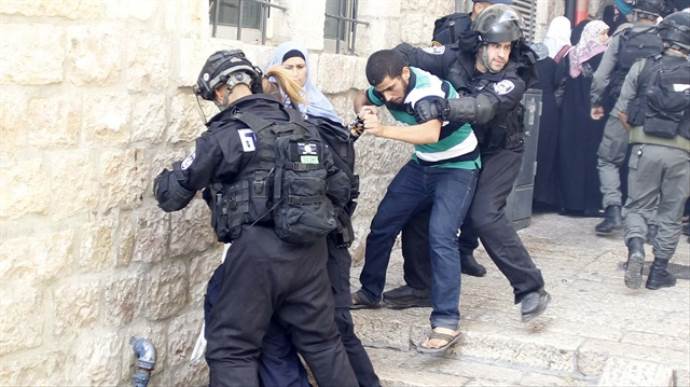 İşgalci İsrail güçleri, 6 çocuğu gözaltına aldı
