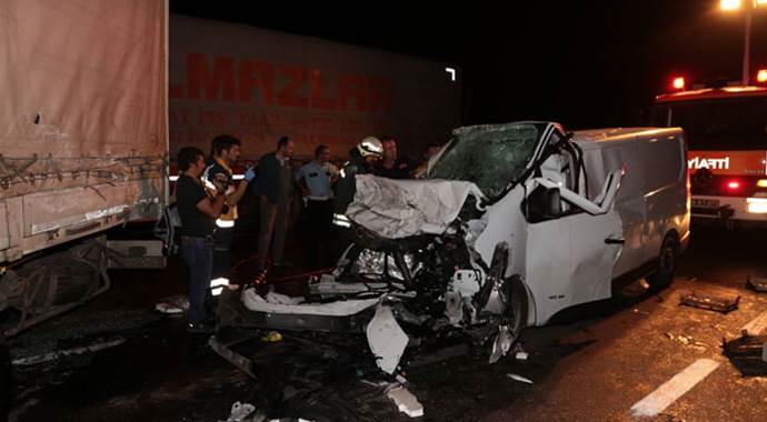 Eskişehir&#039;de trafik kazası: 1 ölü, 1 yaralı