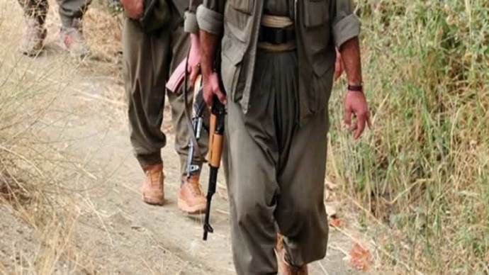 Kuzey Irak Yönetimi 8 PKK&#039;lı teröristi teslim etti