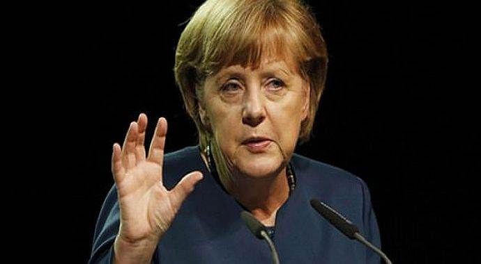 Merkel&#039;den &#039;sığınmacı&#039; açıklaması