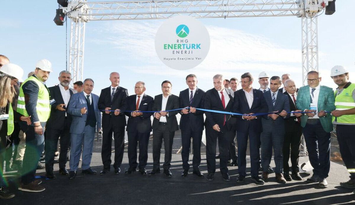 Doğu Anadolu’nun güneş takip sistemli en büyük güneş enerji santrali açıldı 