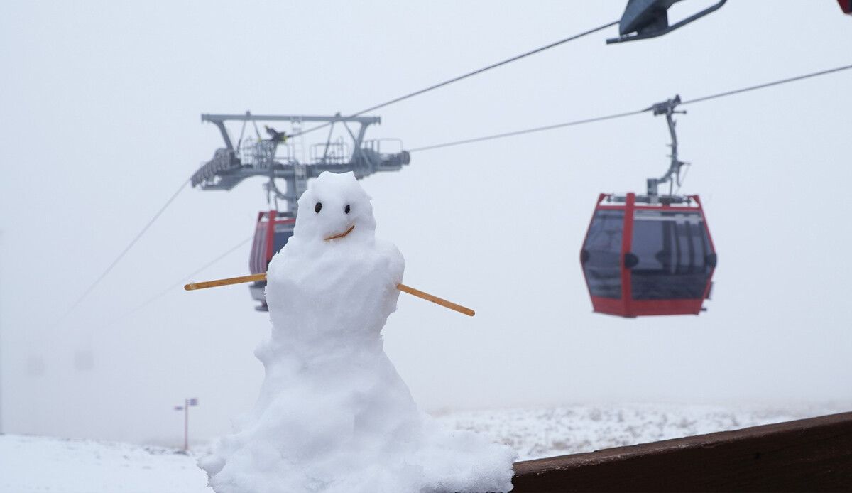 Erciyes&#039;te sezon başladı! Her yer beyaza büründü, ilk kardan adam yapıldı