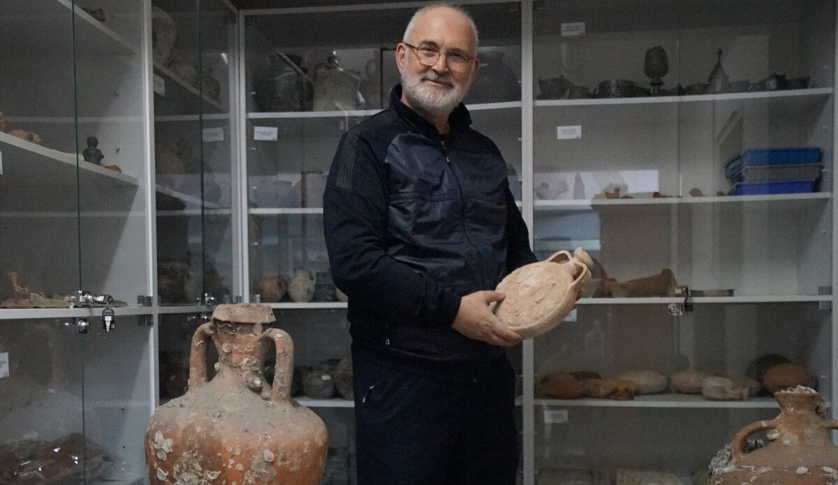 Koleksiyoncu Hâluk Perk: Arkeolojik eserleri kireç taşı yapıyorlar