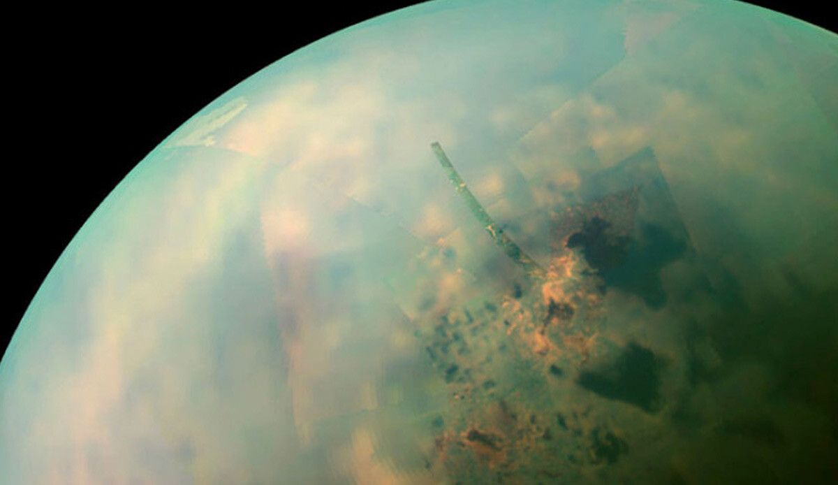 NASA’nın James Webb Teleskobundan çığır açan keşif: Satürn’ün uydusu Titan’da ortaya çıktı
