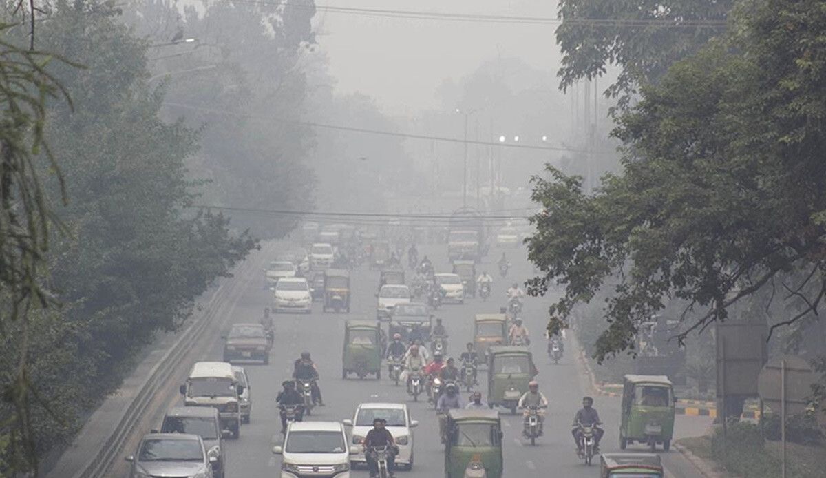 Pakistan&#039;da eğitime hava kirliliği engeli: Haftada 3 gün ara verilecek