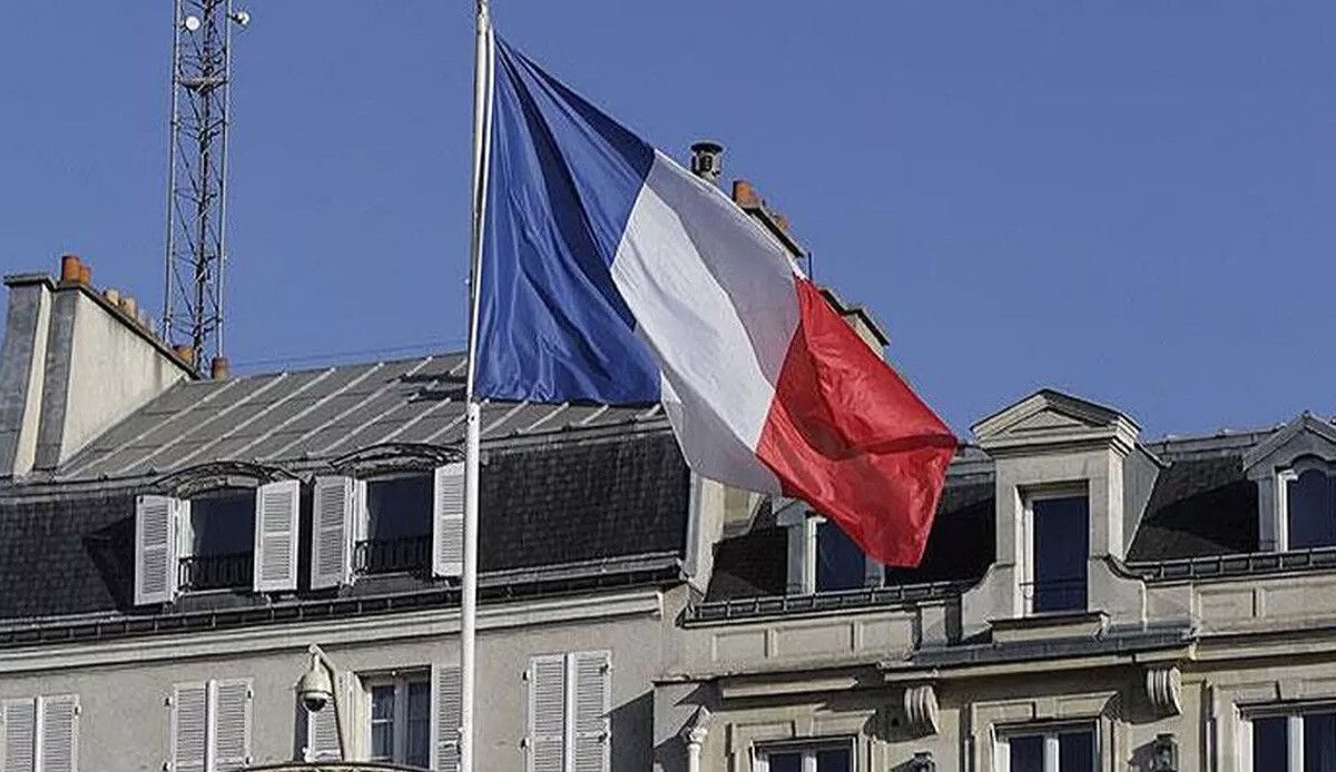 Fransa&#039;da feci apartman yangını: 5&#039;i çocuk 10 kişi hayatını kaybetti