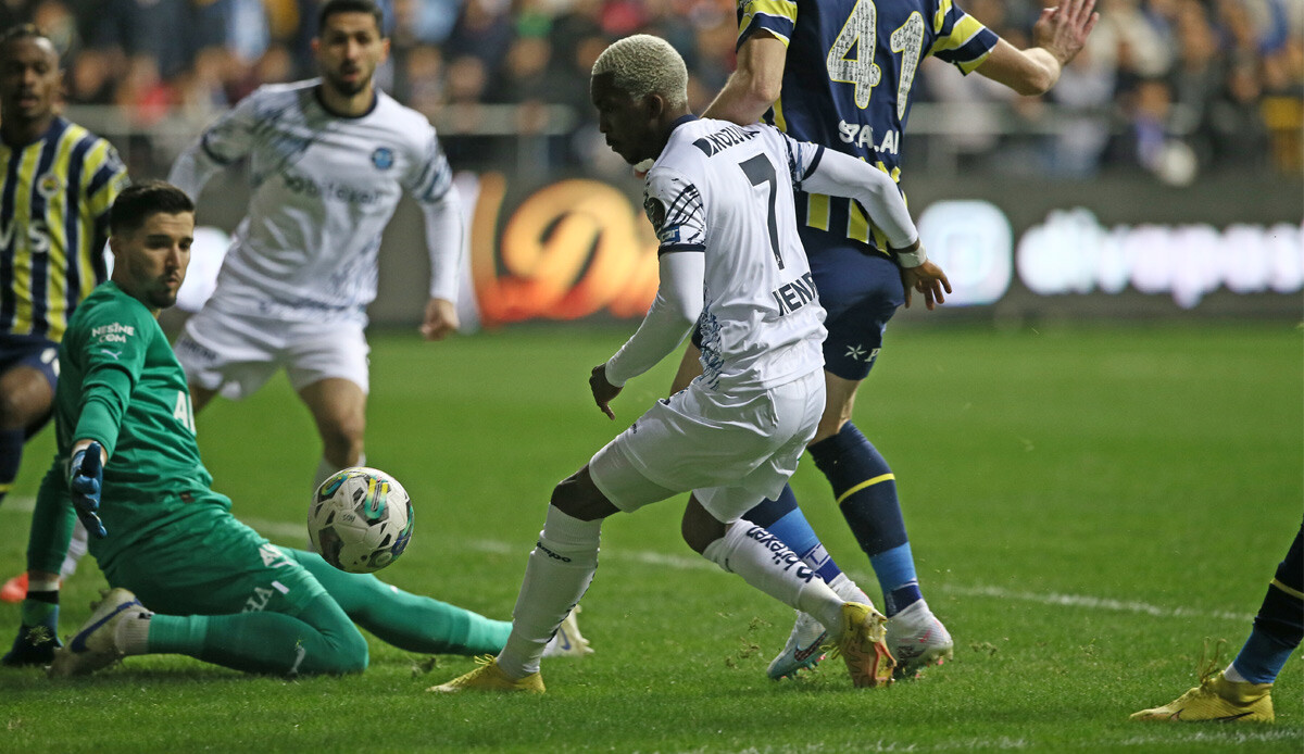 Adana Demirspor - Fenerbahçe (1-1 Maç Sonucu) Altay Bayındır batırdı, Enner Valencia topladı