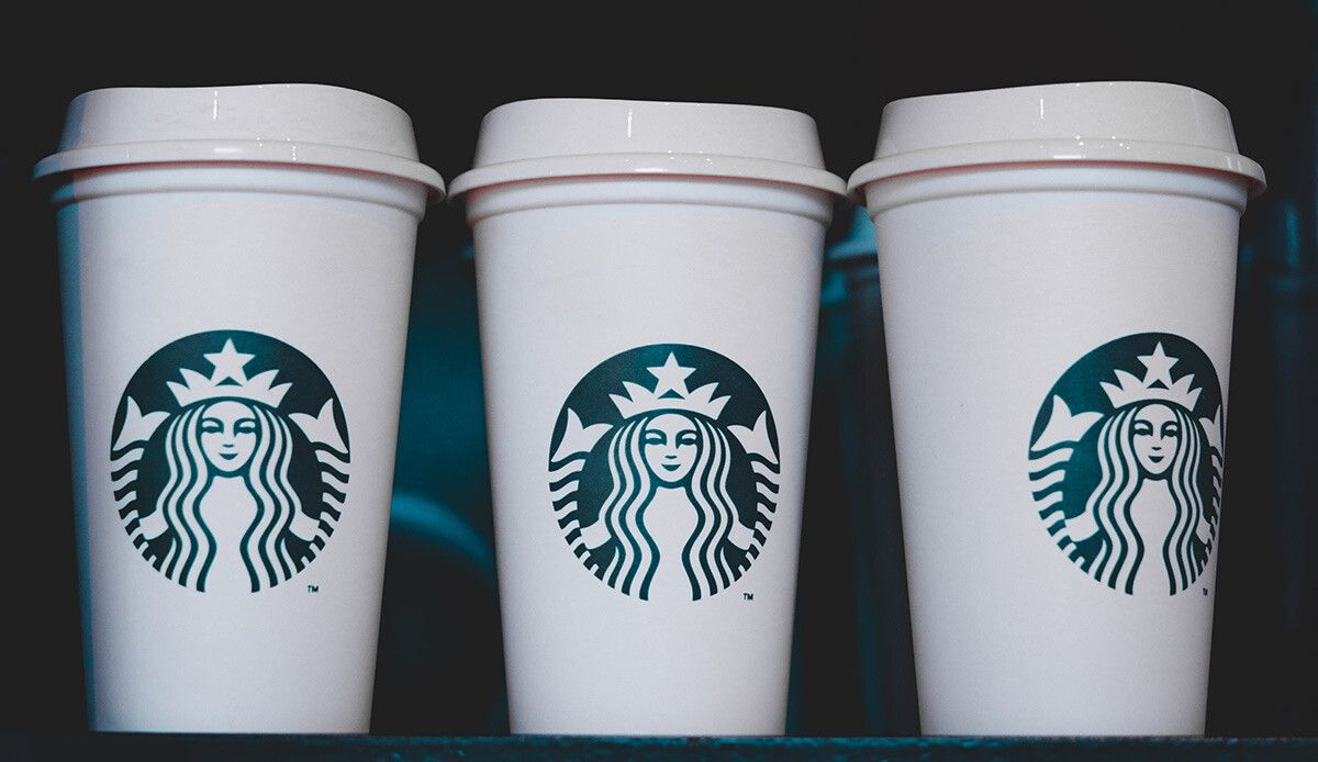 FDA &#039;cam parçası olabilir&#039; dedi: Yüz binlerce Starbucks içeceği toplatılıyor