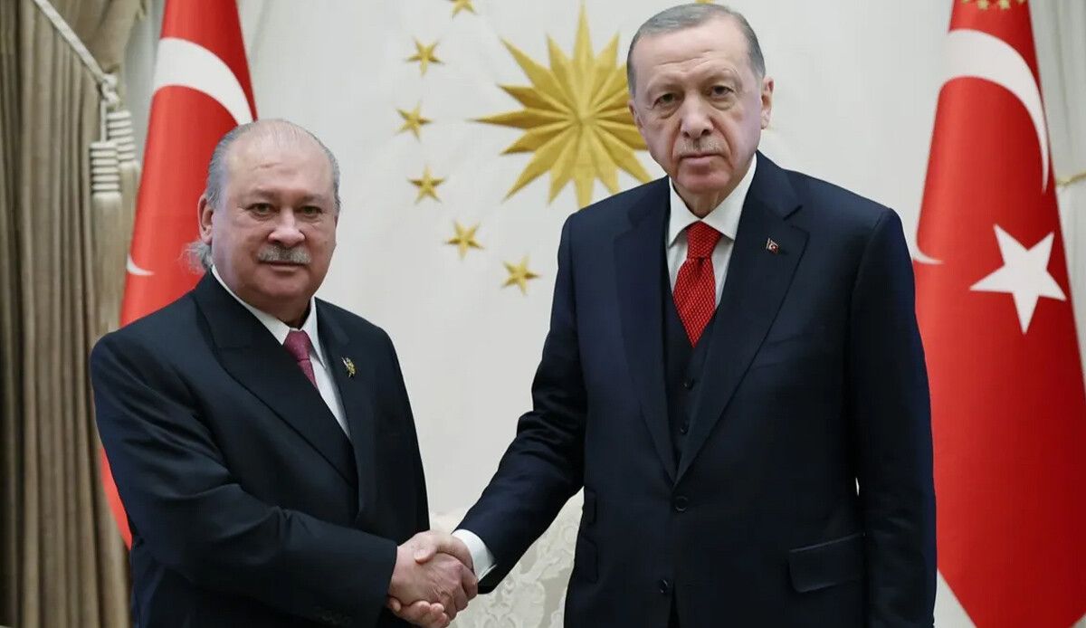 Cumhurbaşkanı Erdoğan, Johor Sultanı İskender&#039;i kabul etti