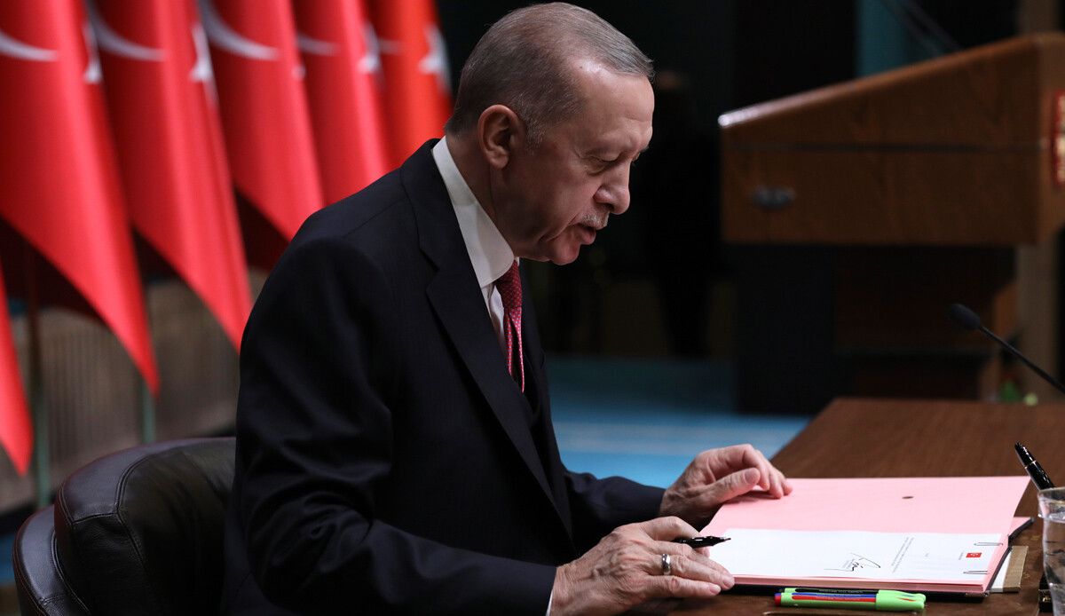 Cumhurbaşkanı Erdoğan imzaladı, maraton başladı