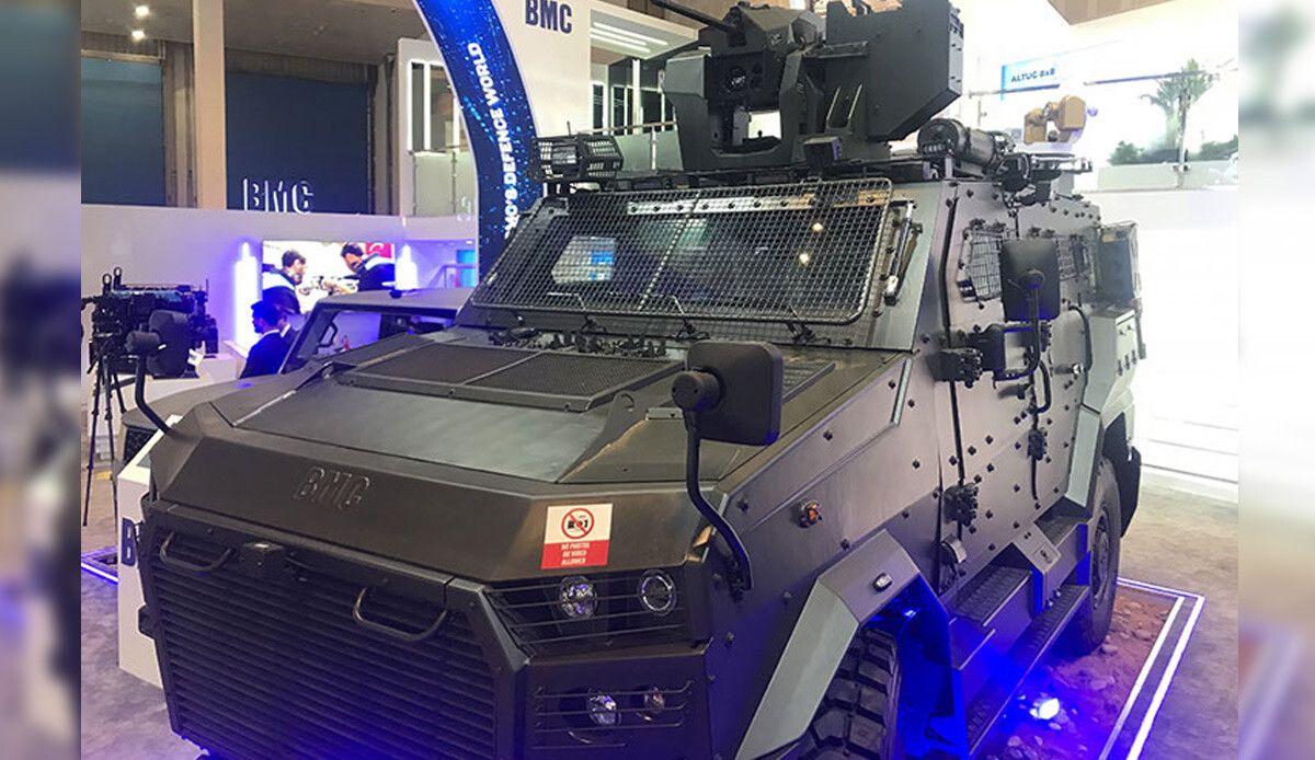 Dünyanın en büyük savunma sanayi fuarlarında sergileniyor... Türk zırhlısı Amazon 4x4 göreve hazır